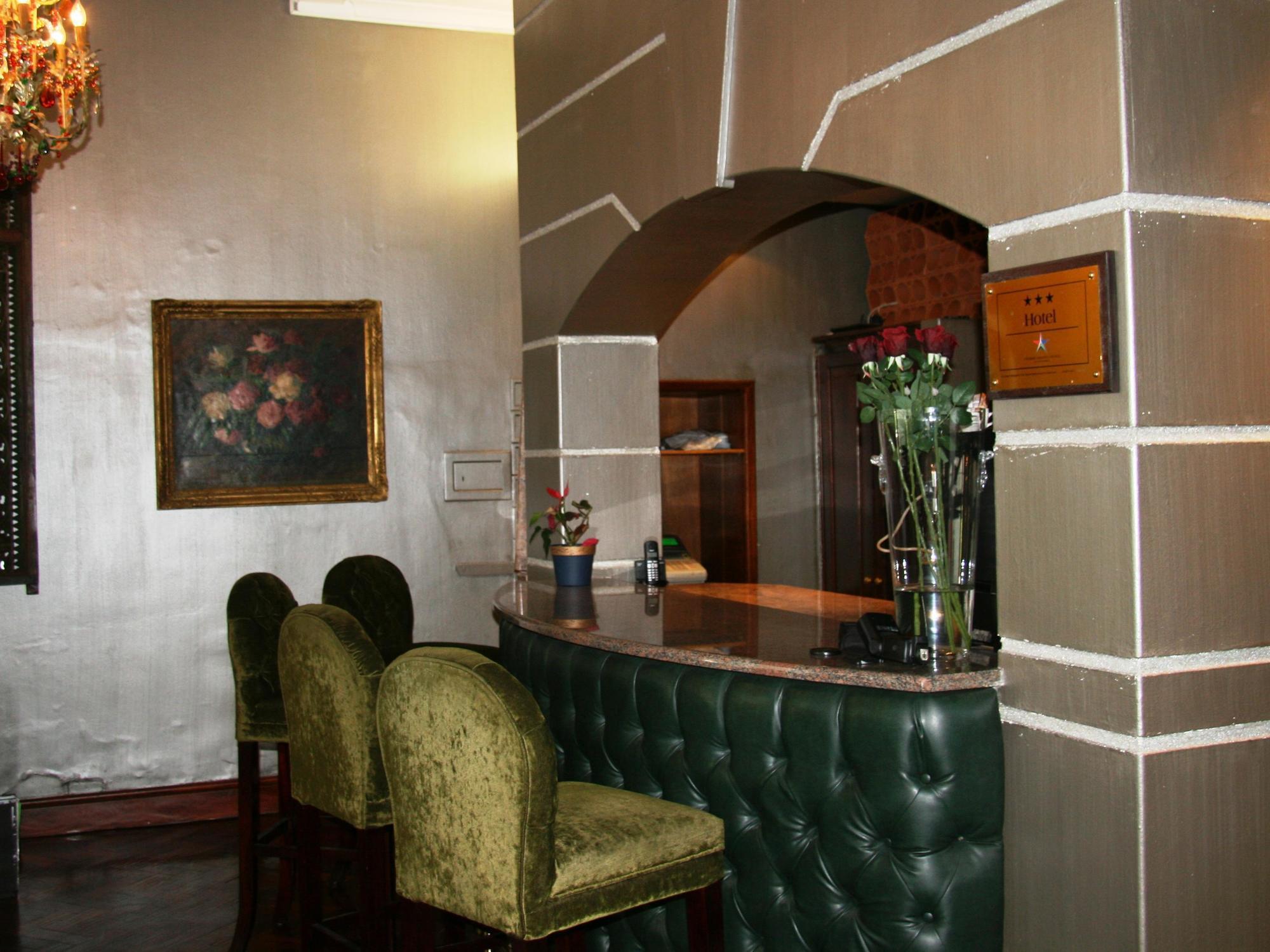 Tudor Hotel Кейптаун Екстериор снимка