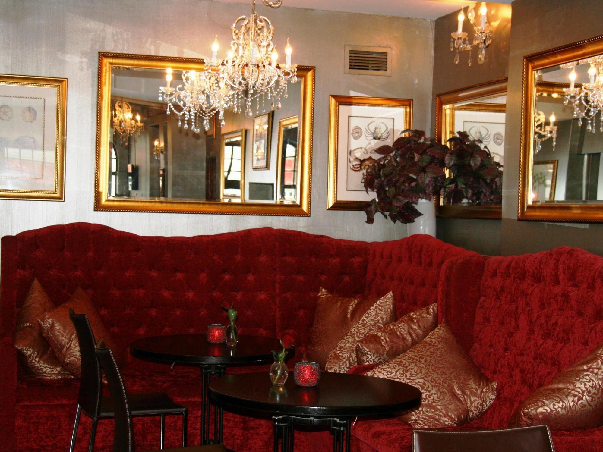 Tudor Hotel Кейптаун Екстериор снимка
