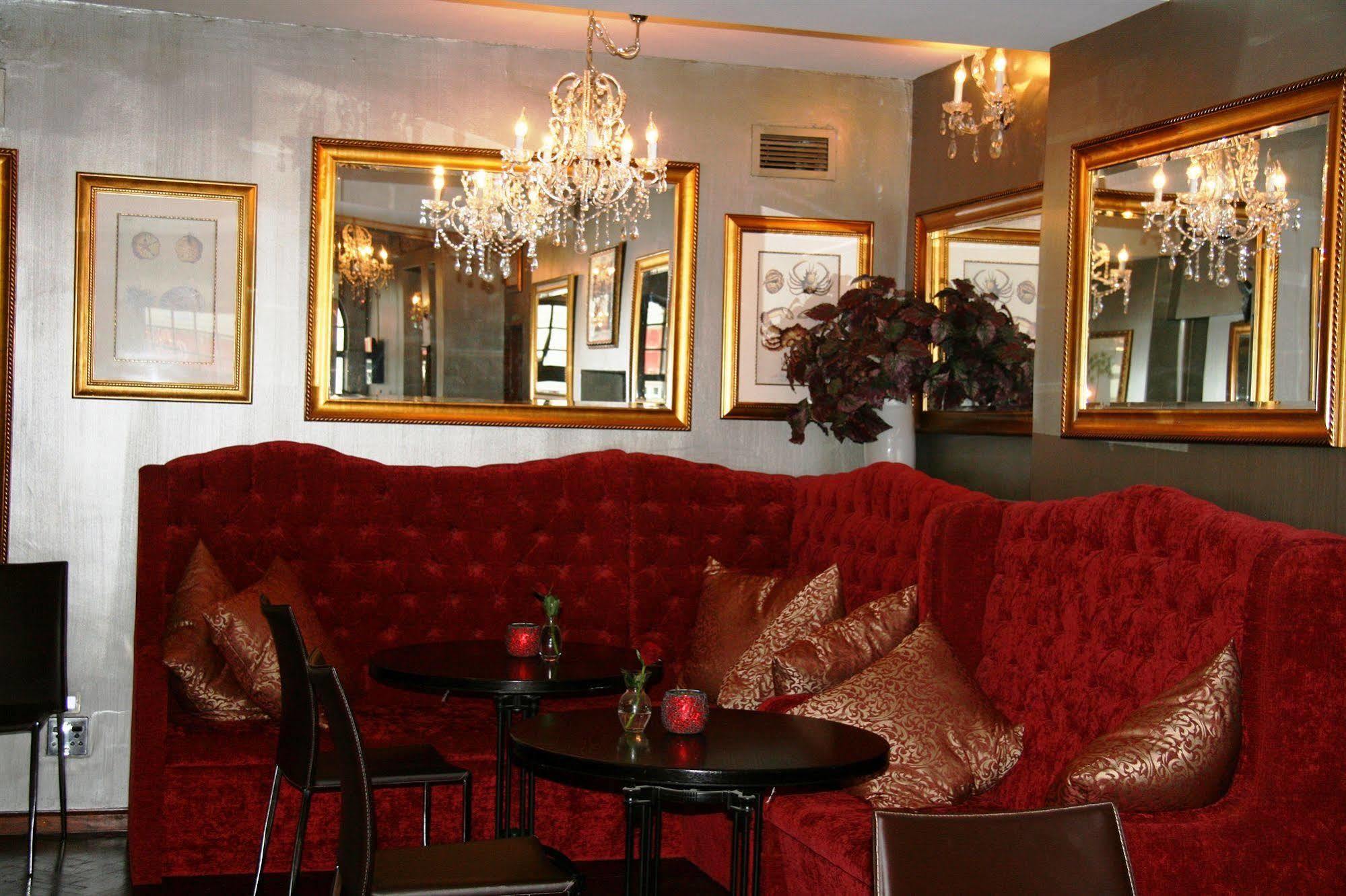 Tudor Hotel Кейптаун Екстериор снимка