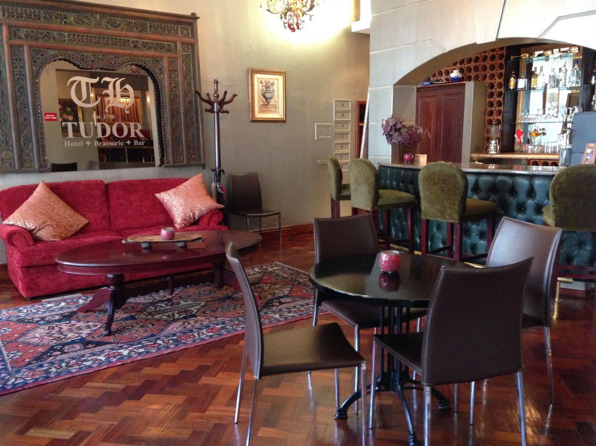 Tudor Hotel Кейптаун Екстериор снимка