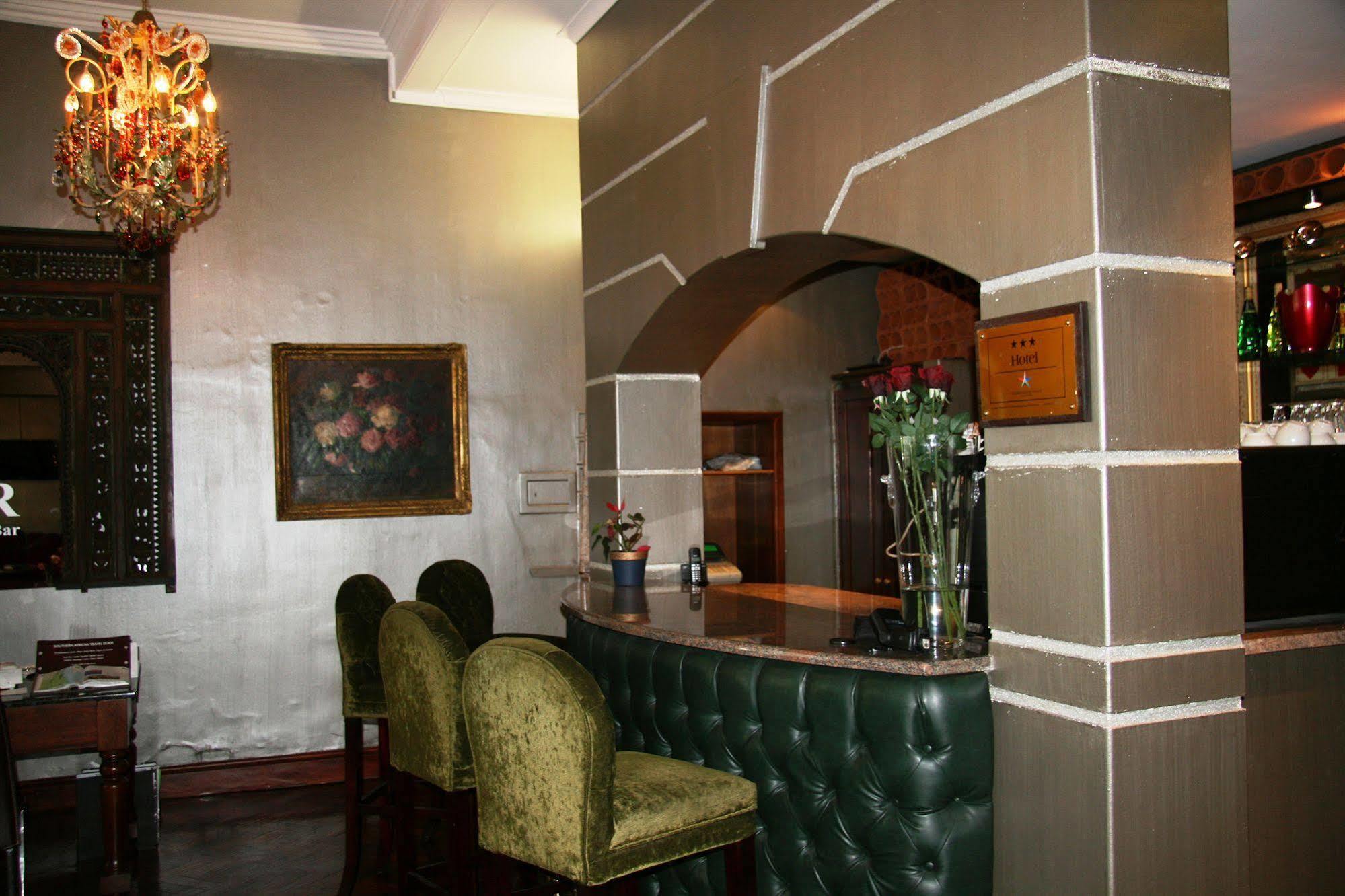 Tudor Hotel Кейптаун Екстериор снимка